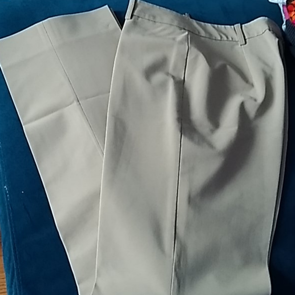 Prada pants - Picture 2 of 4